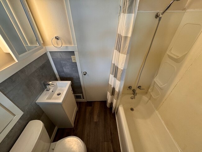 Foto del edificio - 2308 11th St