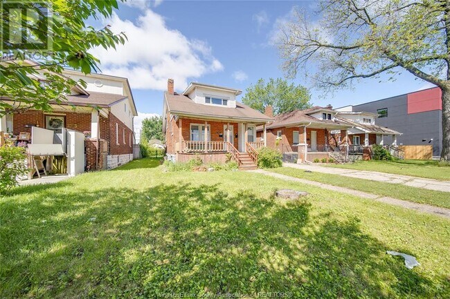 Photo du bâtiment - 1531 Windsor Ave