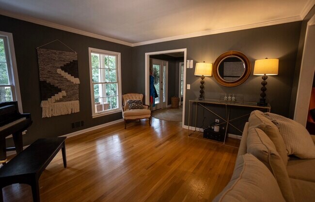 Piano Room - 1410 Glenwood Ct SE