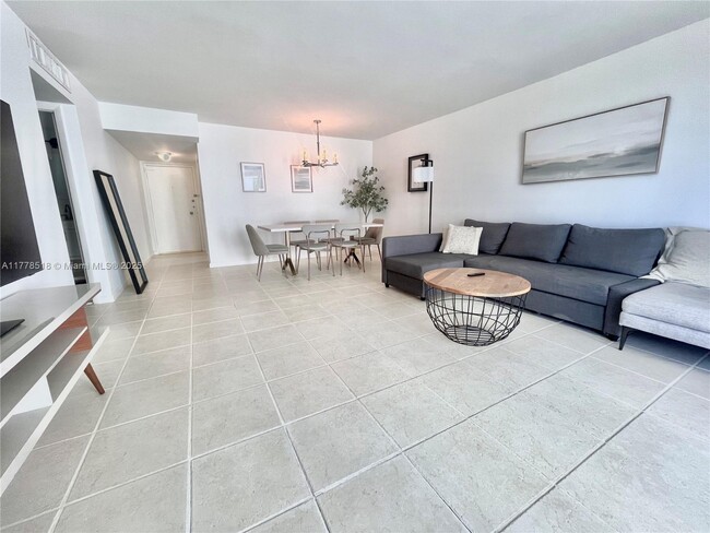 Building Photo - 5838 Collins Ave