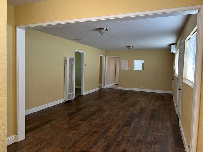 Foto del edificio - 1710 S Teilman Ave