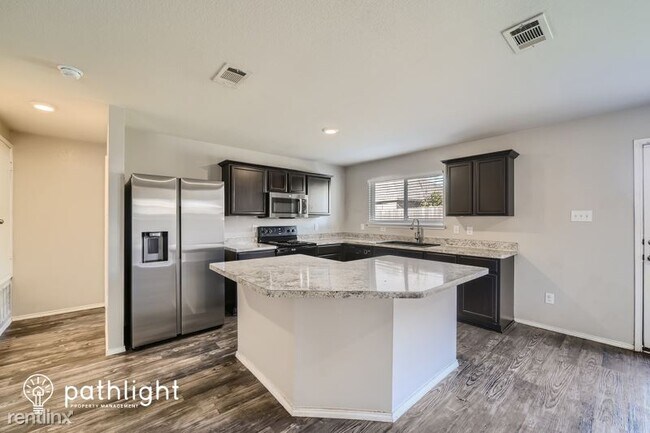 Foto del edificio - 3 br, 2 bath House - 4916 Caraway Dr UNIT