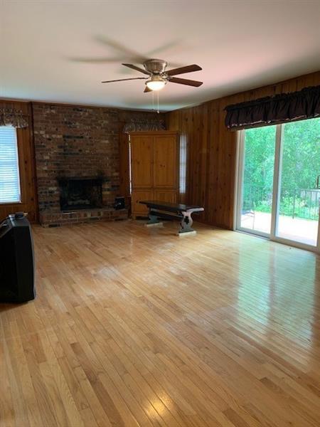 Building Photo - 1626 E Lake Dr