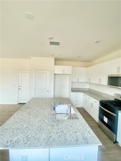 Building Photo - 13419 Limestone Dr