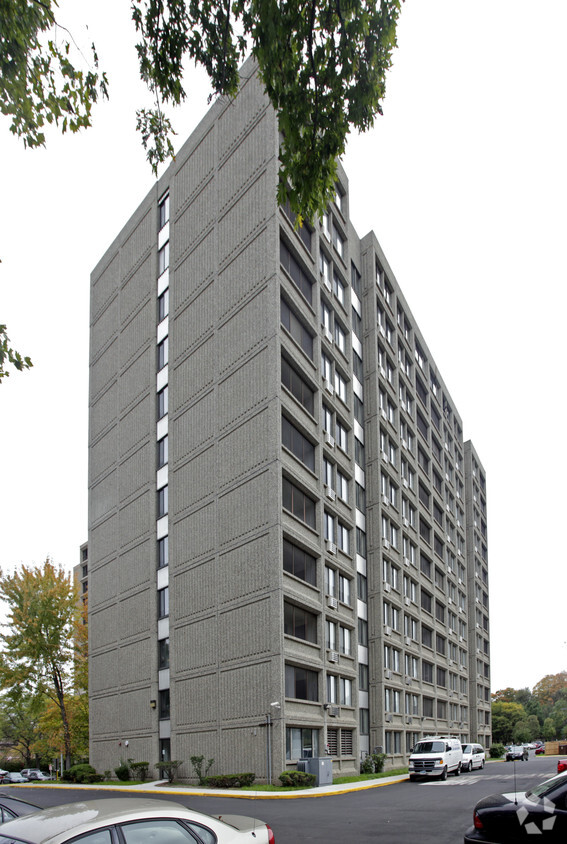 Building Photo - Hanover Towers Apartments