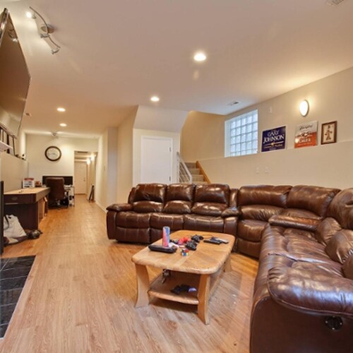 Foto del edificio - 3008 W Belden Ave