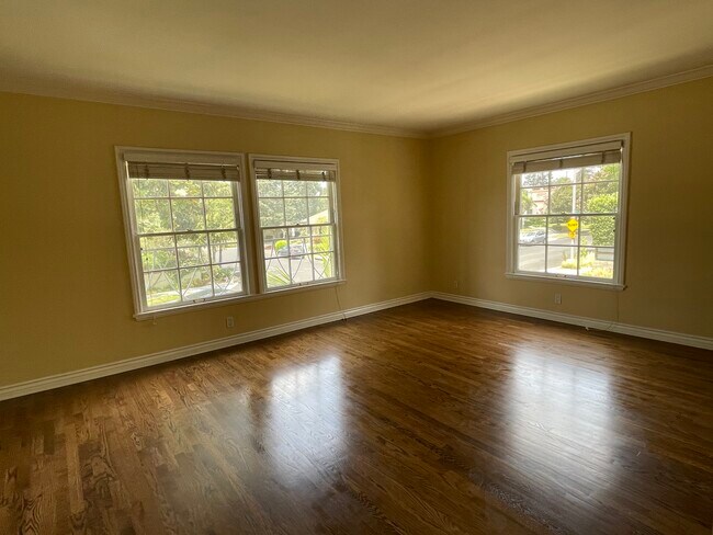 Living Room - 200 S Rose St