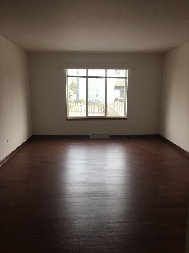 Foto del edificio - 1405 Glacier Hill Dr
