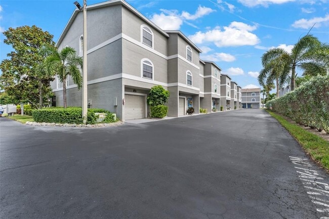 Building Photo - 737 Pinellas Bayway S