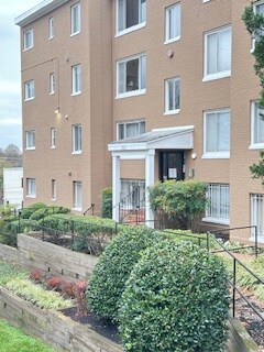 Foto principal - 725 Barnaby St SE