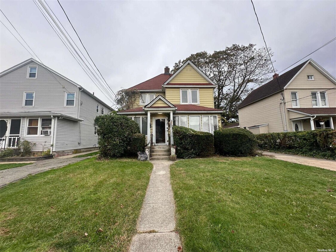 Primary Photo - 225 Church St