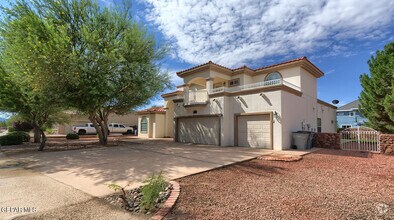 Building Photo - 6030 Laguna Vista Dr