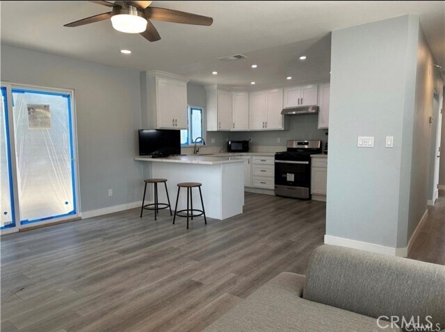 Foto del edificio - 223 S Howard St