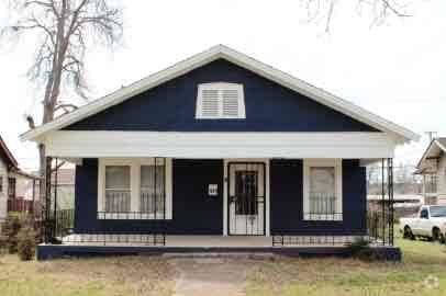 Building Photo - 921 4th Ave W