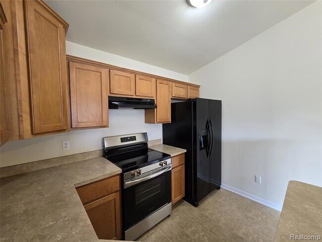 Building Photo - 27601 Hidden Oaks Dr