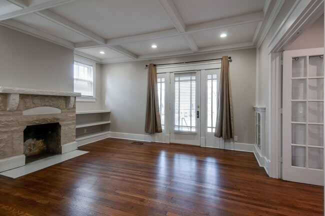 Building Photo - 3735 Central Ave