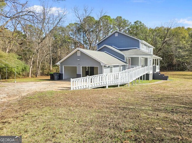 Building Photo - 3319 Clemons Rd