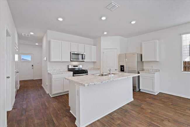 Building Photo - 306 Azua Path