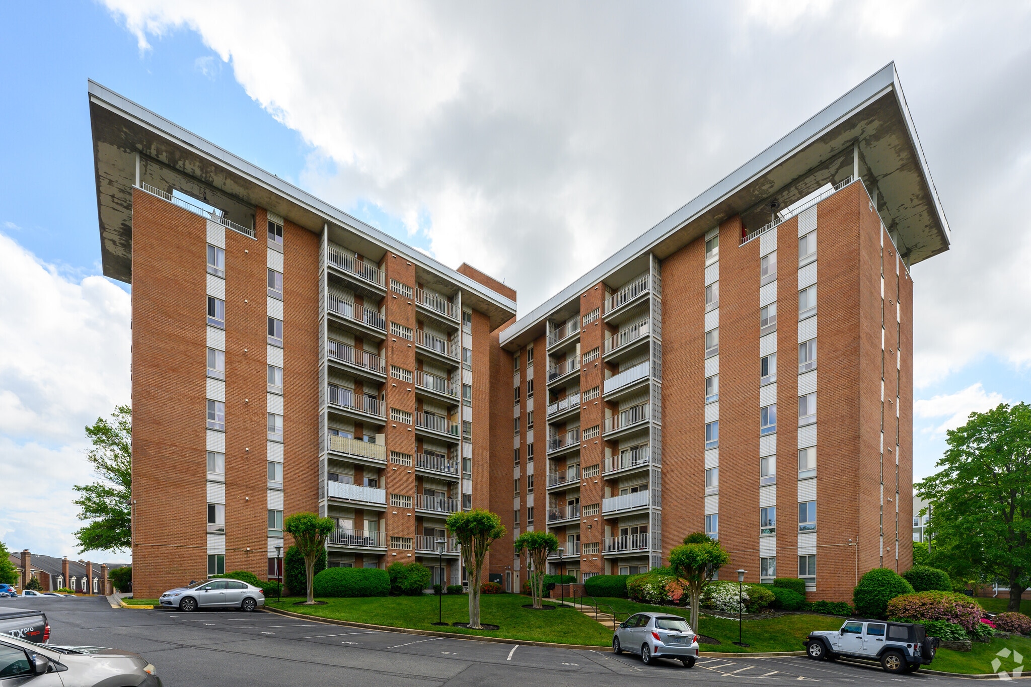 Wapleton Condominiums