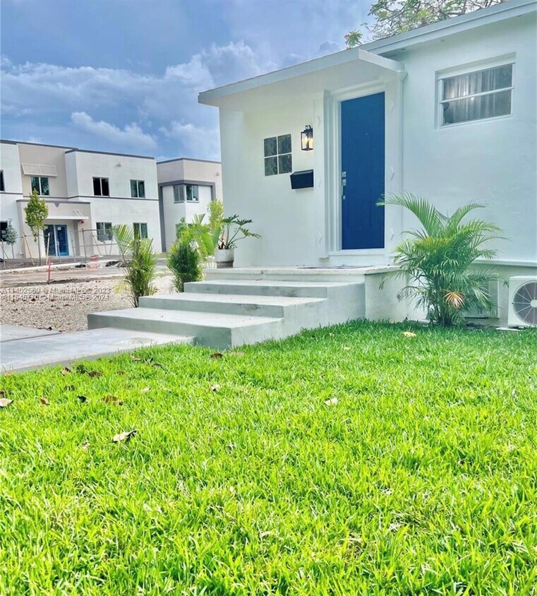 Primary Photo - 5757 SW 58th Terrace