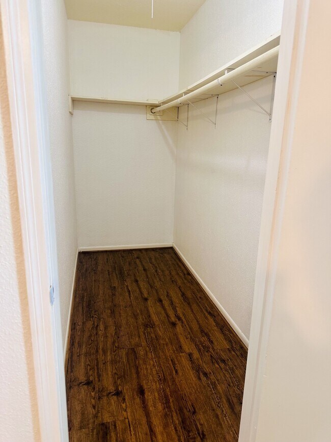 Foto del edificio - 1413 Bonanza Rd
