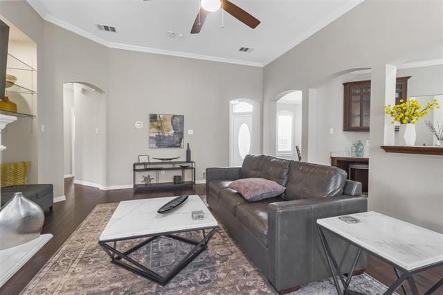 Building Photo - 3005 Bayside Dr