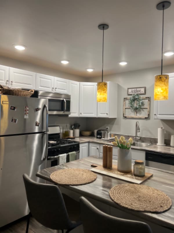 Building Photo - 116 E Main St