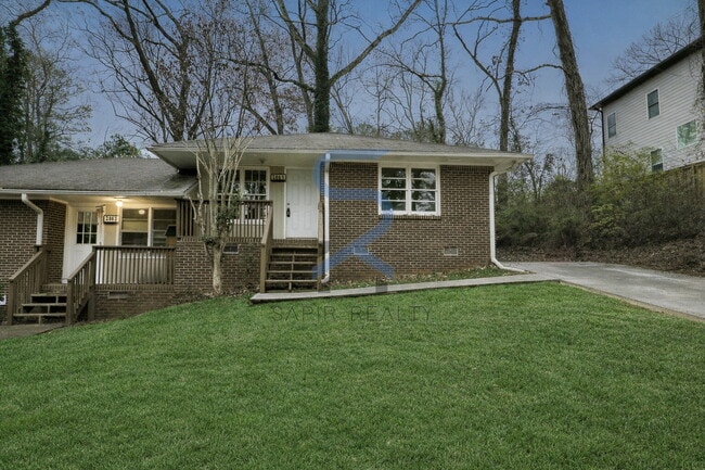 Photo - Move in before December 31st and choose your reward: a $250 Amazon Gift Card or a 55 Smart TV! Apartment