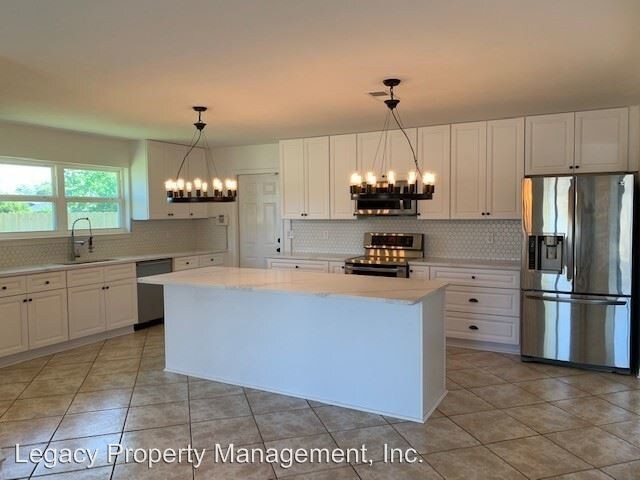 Building Photo - 4 br, 3 bath House - 1473 Cacao Lane