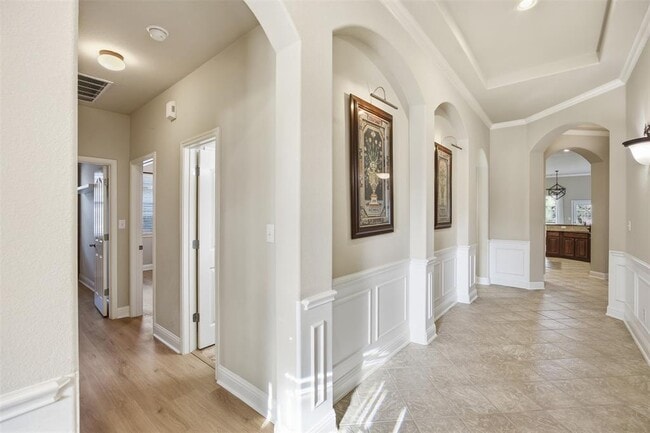 Building Photo - 16301 Double Eagle Dr