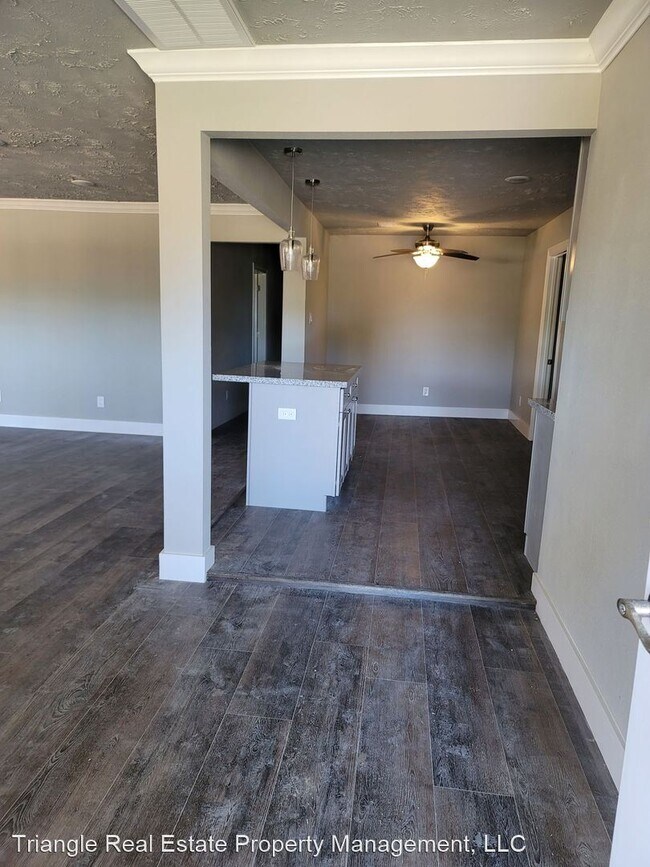 Building Photo - 5 br, 3 bath House - 3449 Platt Ave