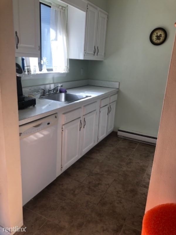 Primary Photo - 2 br, 1.5 bath Townhome - 16 Donna Dr