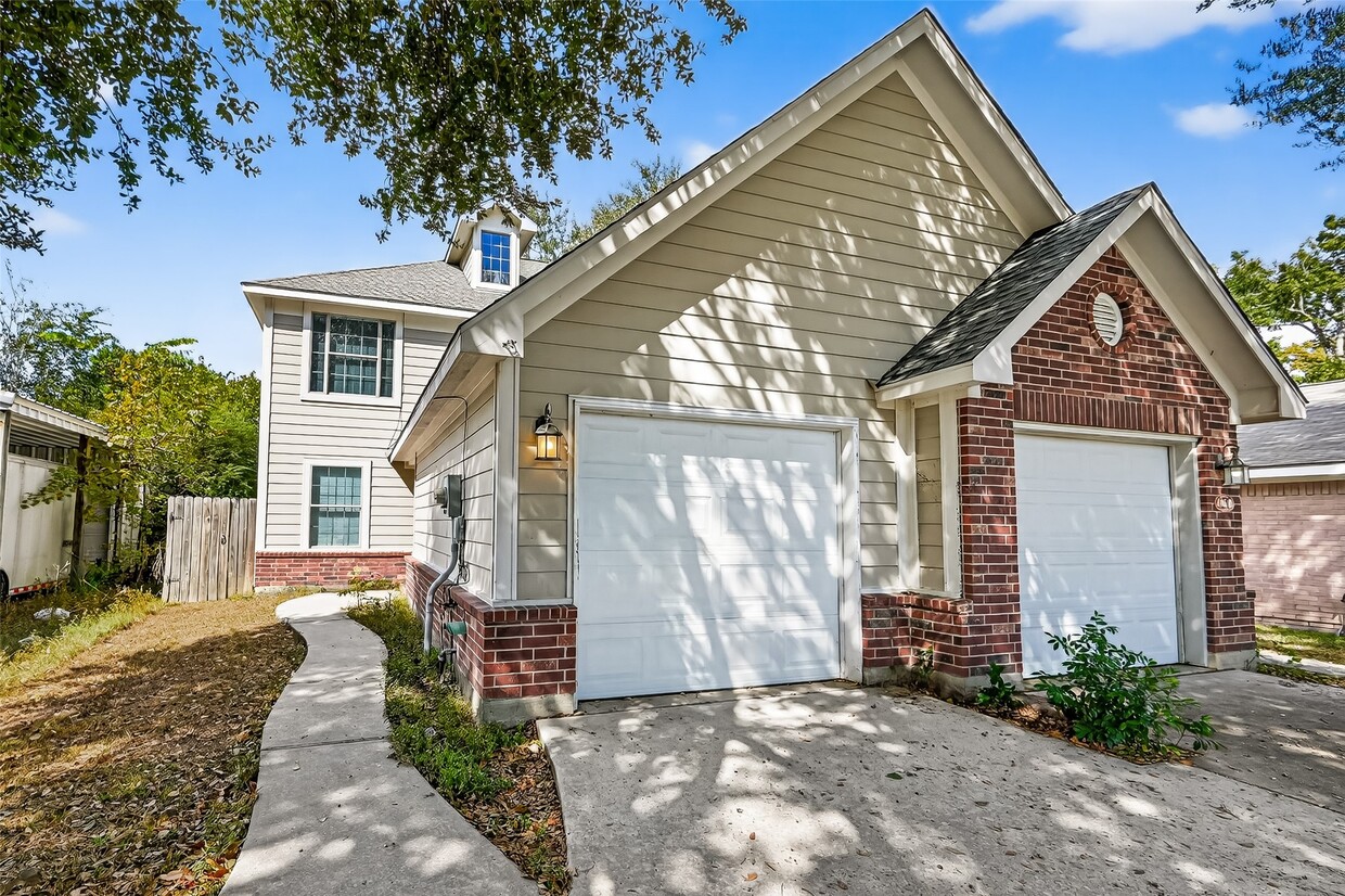 Primary Photo - 406 Texas St