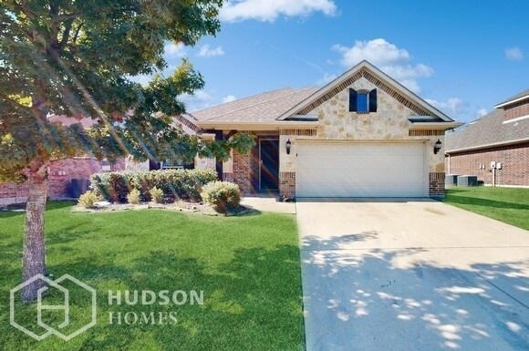 Building Photo - SELF TOUR NOW! -209 Atlantic Ave, Waxahach...