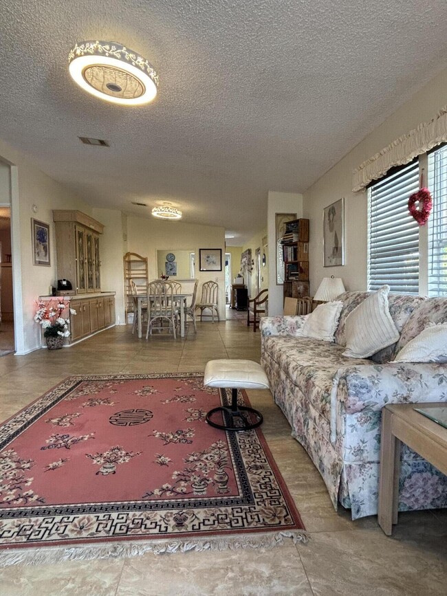 Foto del edificio - 7132 SE Sweetwood Terrace
