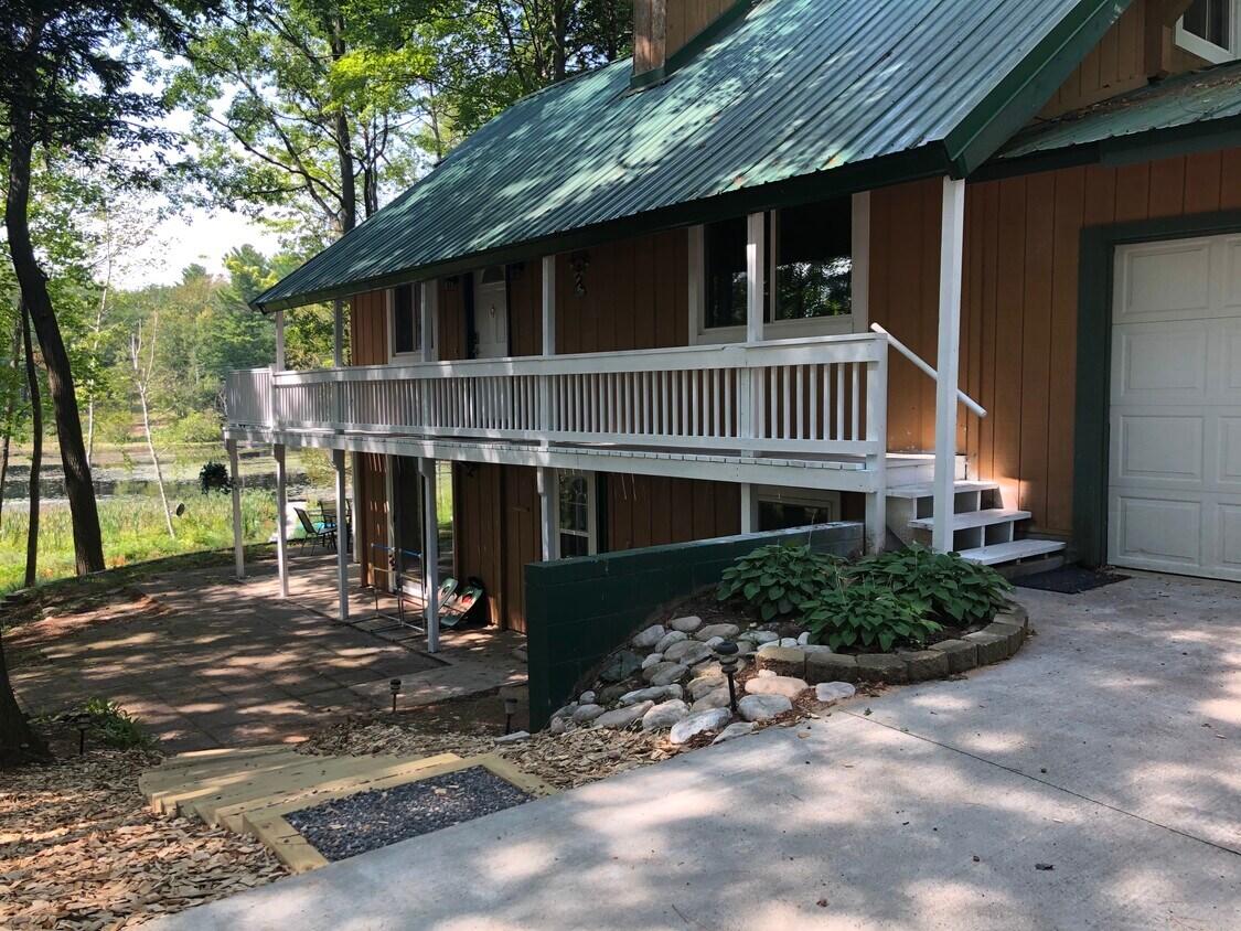 4220 N Spider Lake Rd, Traverse City, MI 49696 House Rental in