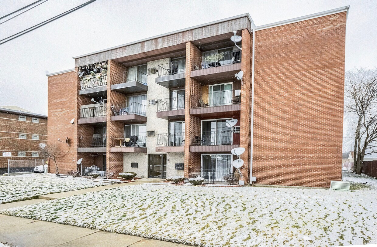 8100 W 87th St Unit 3H, Hickory Hills, IL 60457 Condo for Rent in