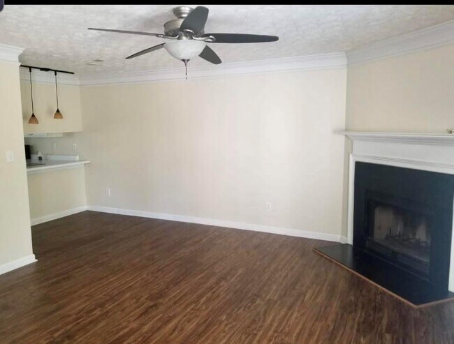 Foto del edificio - 1704 Barrington Overlook