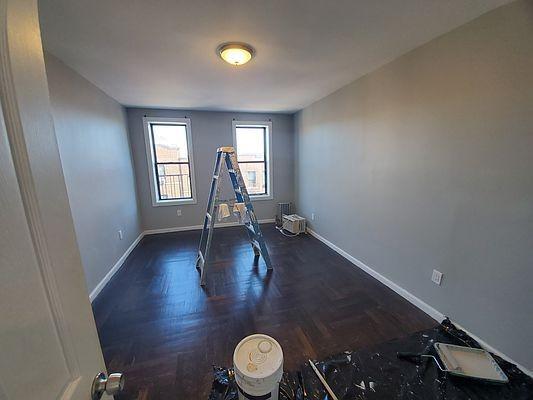 Foto del edificio - 3 bedroom in BRONX NY 10468