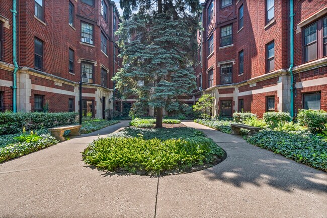 Foto del edificio - 906 Oakton St