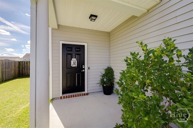 Building Photo - 285 Willow Point Cir