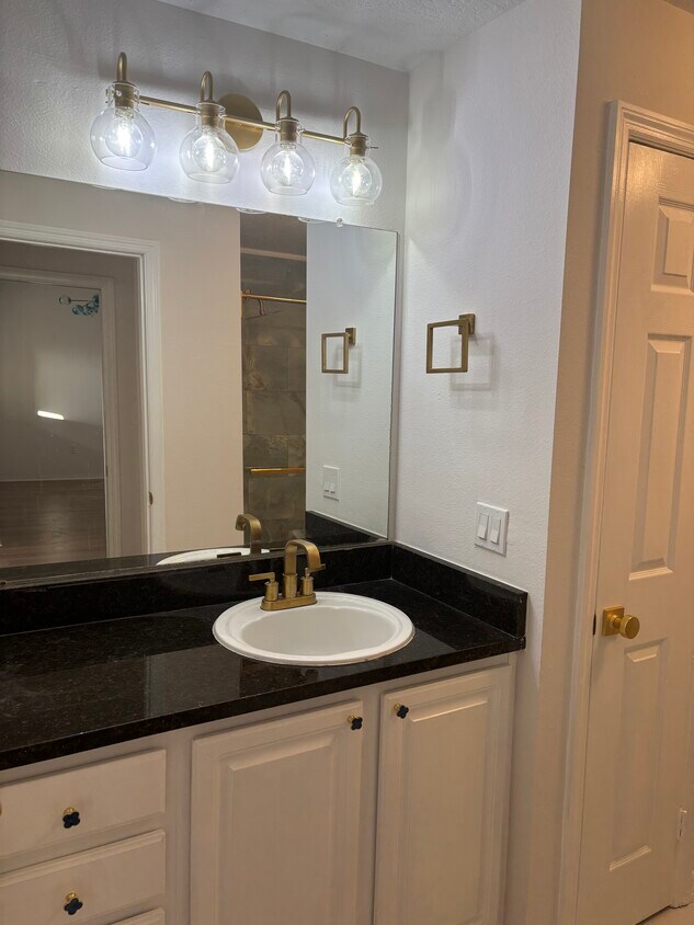 Foto principal - 501 Knights Run Ave