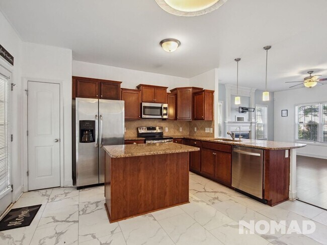 Foto del edificio - 4 Bedroom Single Family Home in Hope Mills