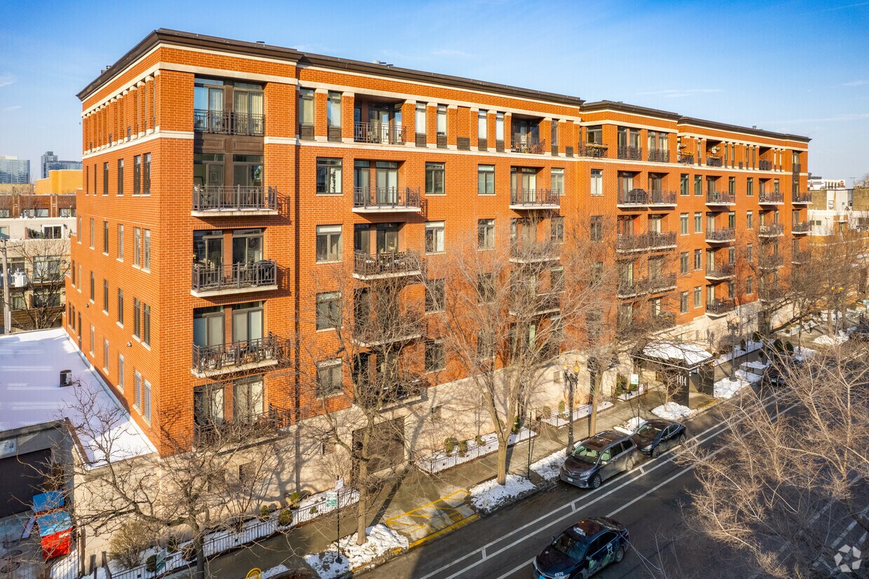 Primary Photo - 1414 N Wells St
