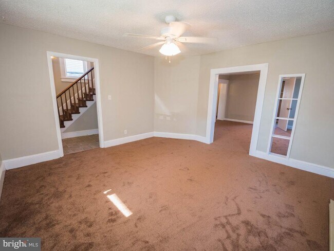 Building Photo - 11507 Beckford Ave