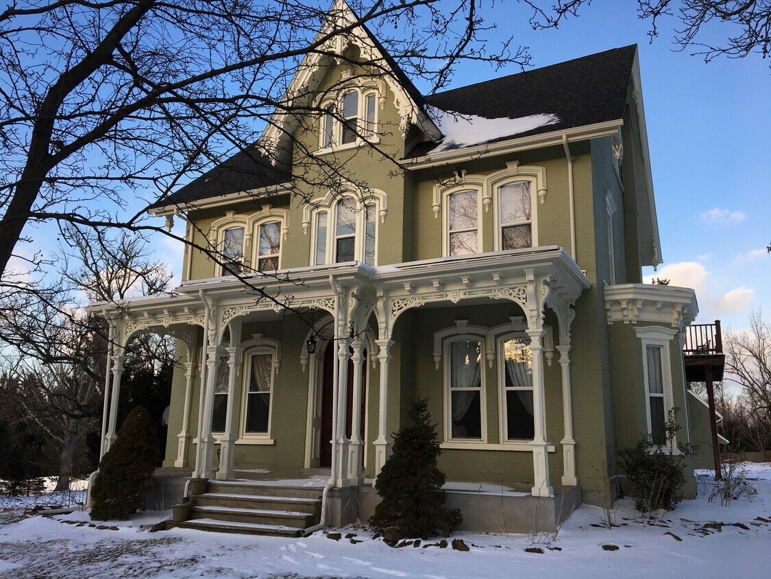 Foto principal - 3233 Bingen Rd