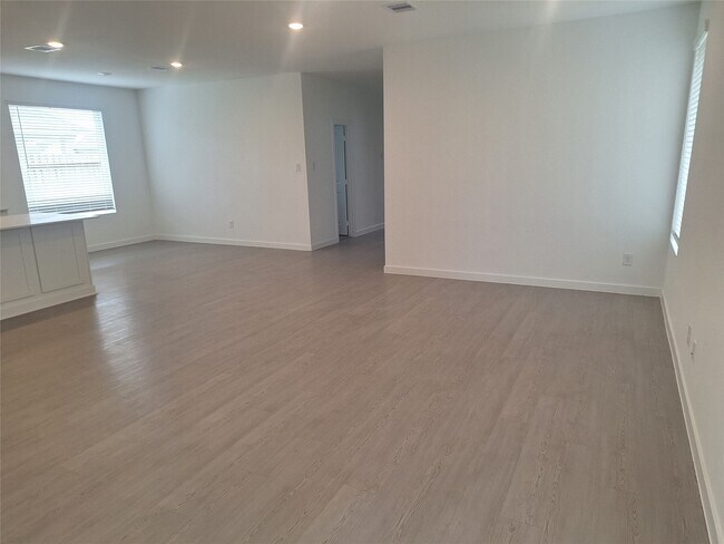 Foto del edificio - 21610 Berry Crst Ln