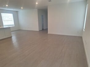 Building Photo - 21623 Colonial Medow Creek Trl