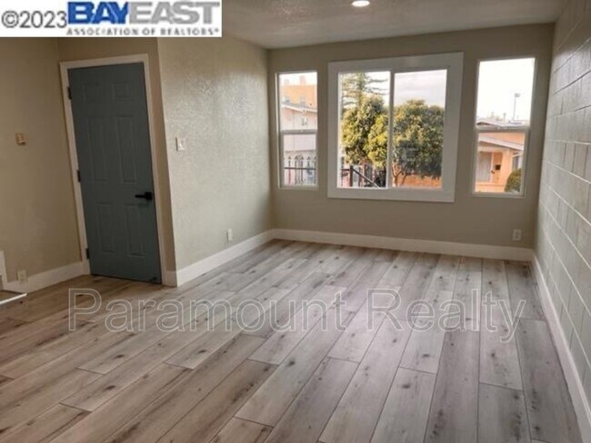 Foto del edificio - 3316 Elliot St