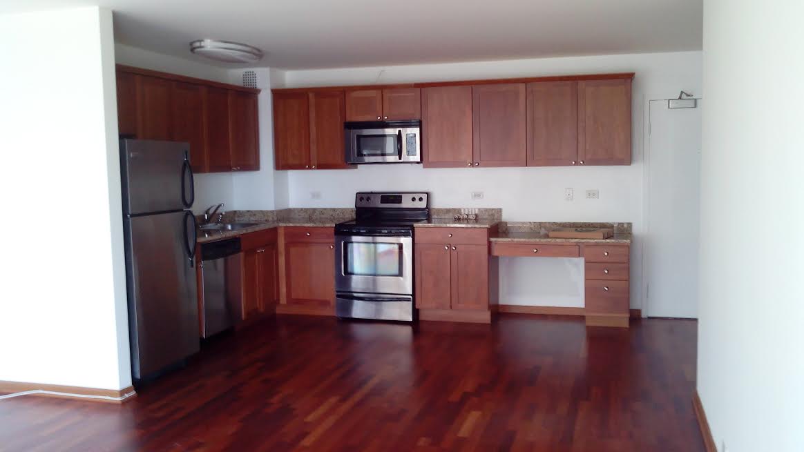 Primary Photo - 2934 N Sheridan Rd